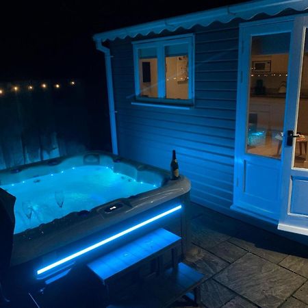 The Summerhouse, Countryside Retreat With Private Hot Tub Bridgnorth Exterior photo