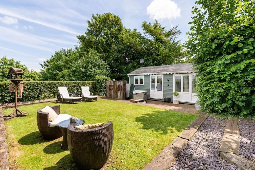 The Summerhouse, Countryside Retreat With Private Hot Tub Bridgnorth Exterior photo
